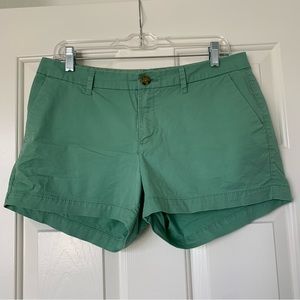 Green Old Navy 3.5” chino shorts, size 8